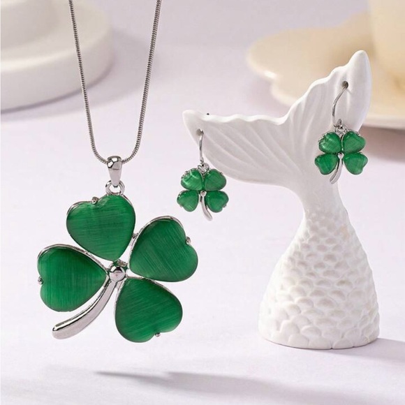 1pc Clover Pendant Necklace And 1 pair Earrings Set With Green Cat's Eye Stone - Picture 3 of 4